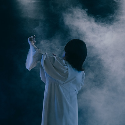 Snow Pillow (feat. TACAMI) Front Cover