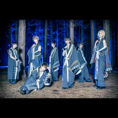 藍のジャケット写真