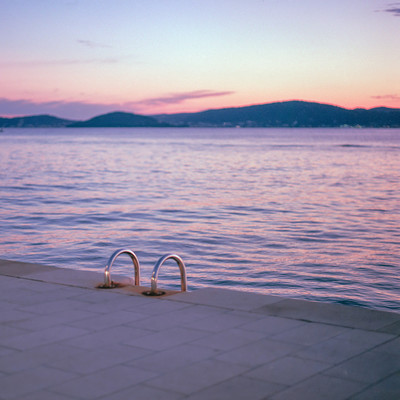 Coastline (Loverground Remix) Front Cover