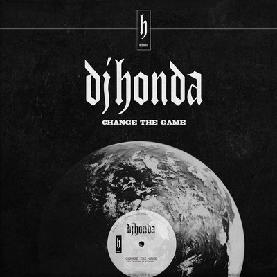 CHANGE THE GAME Front Cover