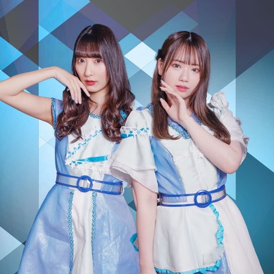 iDOLLのジャケット写真