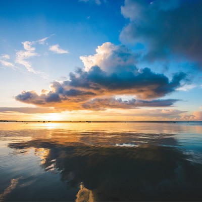 Night Beach Sounds in Aragusuku (feat. Satoru Nakada) Front Cover