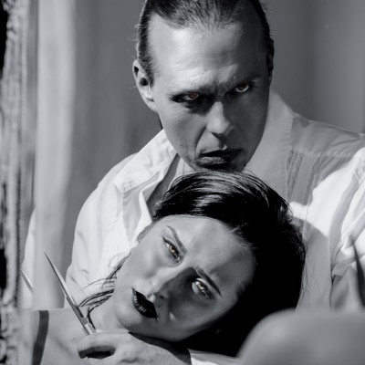 Noli me Tangere Front Cover