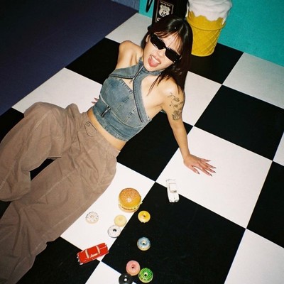 HOLD ON MEのジャケット写真