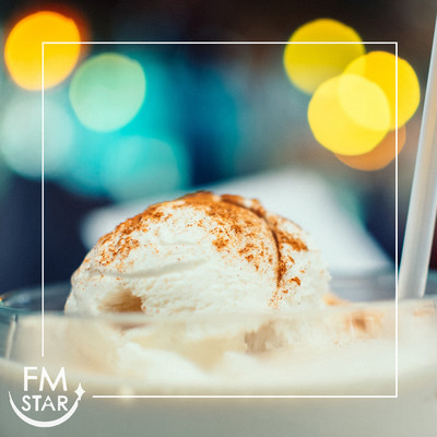 ElegantPianoJazzPlayingintheAfternoonCafe Front Cover