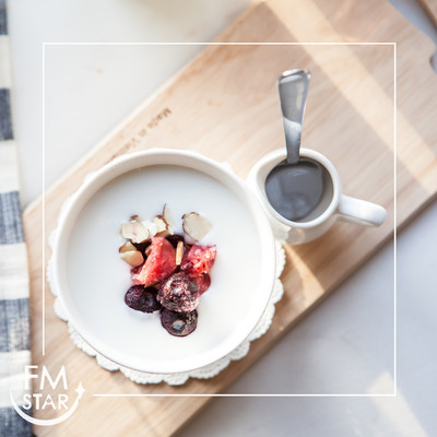 CafeTimePlaylistBossaNovaJazzGuitarStylishInstrumentalBGMThatSoundsLikeIt'sPlayedinaCafeforWork Front Cover