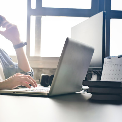 仕事が捗る昼に聴きたい 仕事や勉強がはかどる作業用BGM TOP70のジャケット写真