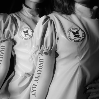 『ANTI ANATOMY』のジャケット写真