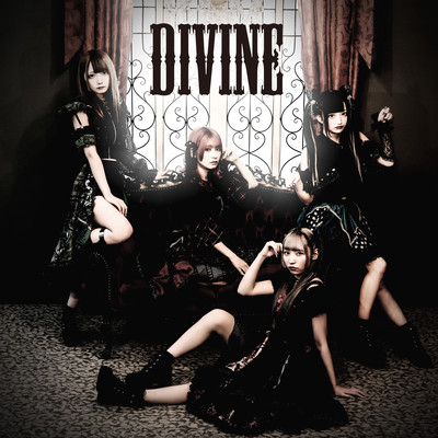 DIVINEのジャケット写真