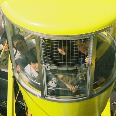 シャララのジャケット写真