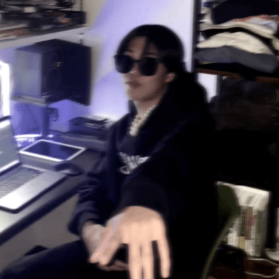 Play start Front Cover