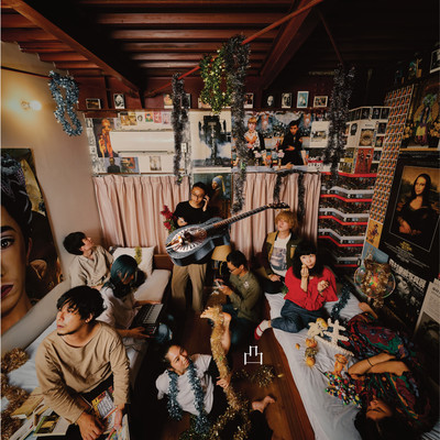 凸のジャケット写真