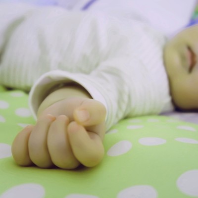 gymnopedies for baby naps and night sleep that gradually slow down and become sleepy Front Cover