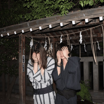 右//左のジャケット写真