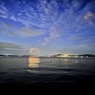 Let you go (feat. Techē)のジャケット写真