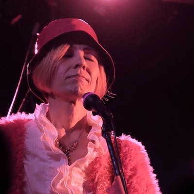 No One Knows Front Cover