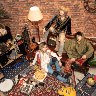 DREAMIN' Front Cover