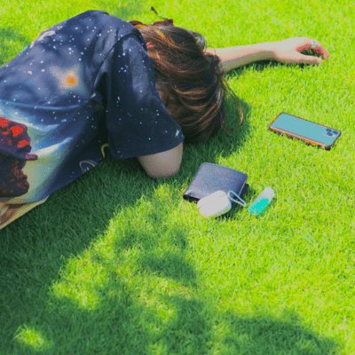 Holidayのジャケット写真