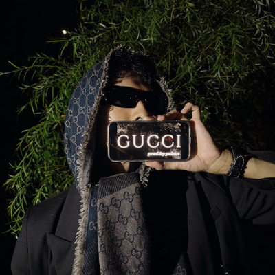 GUCCIのジャケット写真