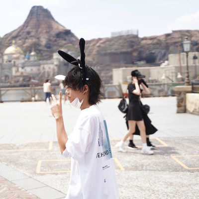 theme songのジャケット写真