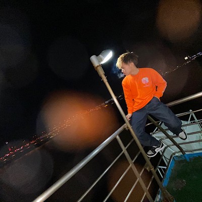 Dreaming life Front Cover