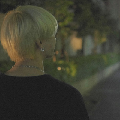 lonely luv (feat. yuno) Front Cover