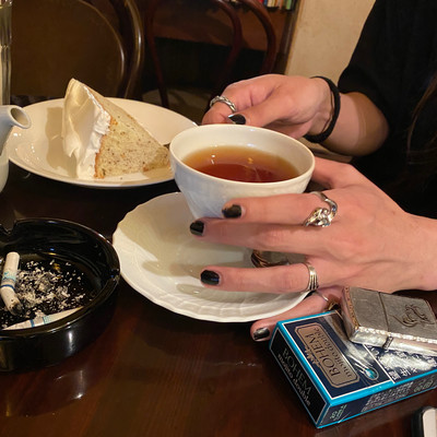 jiboujiki (feat. Gokou Kuyt) Front Cover