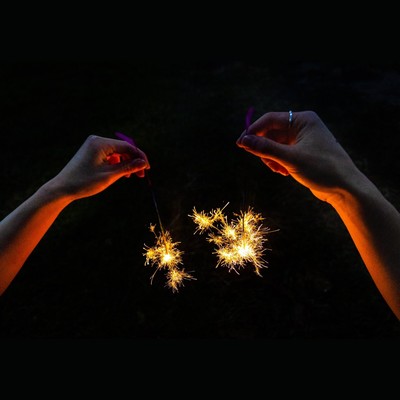 Hutari hanabi Front Cover