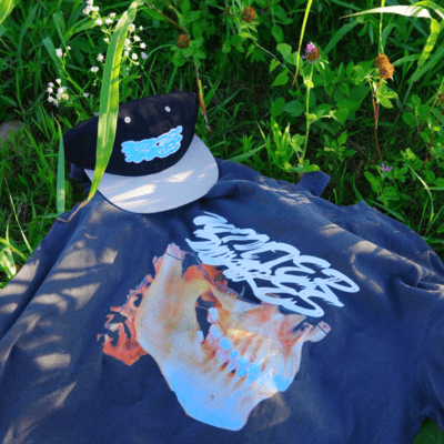 Between The Linesのジャケット写真