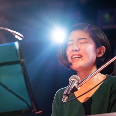 はじまりのジャケット写真