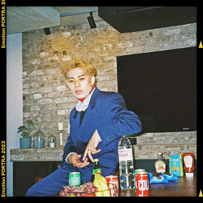 Emotionのジャケット写真