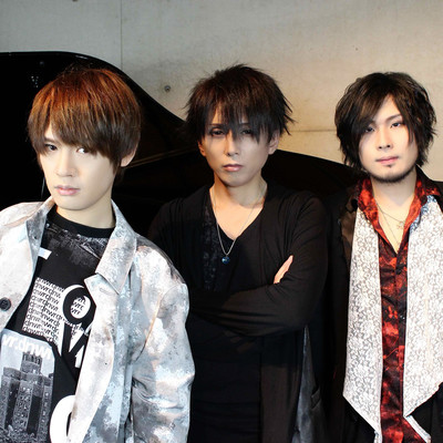 White Moon Front Cover