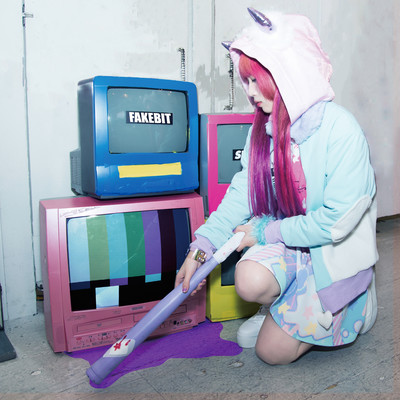 FAKEBITのジャケット写真