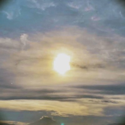 何かのジャケット写真