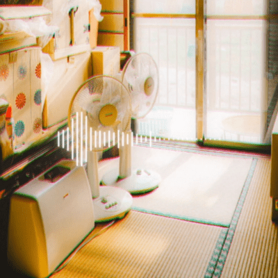 扇風機とアパートのジャケット写真