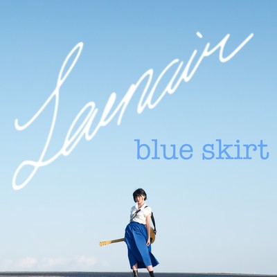 blue skirtのジャケット写真