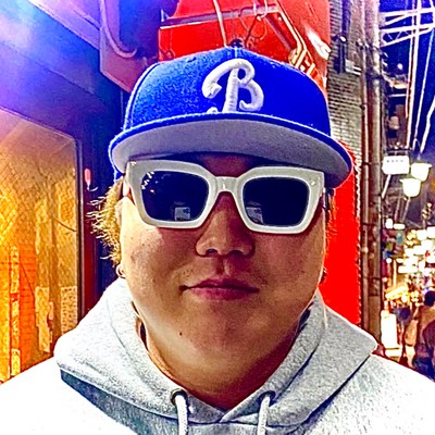 Yiのジャケット写真