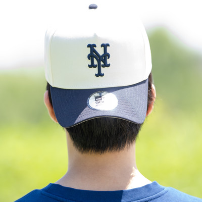 WE CAN DO IT! Front Cover