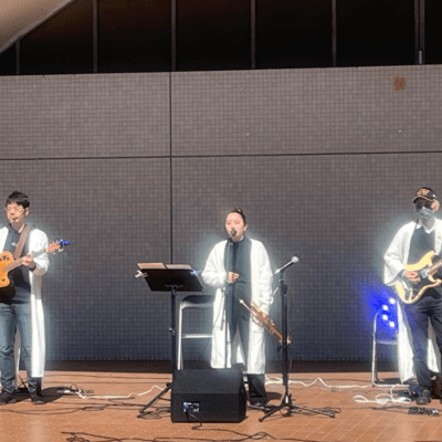 愛だけが・・・のジャケット写真