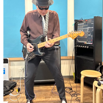 Who Will Preses The Buttonのジャケット写真