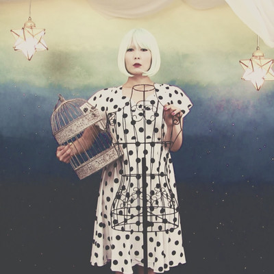 SweetShareRooM Front Cover