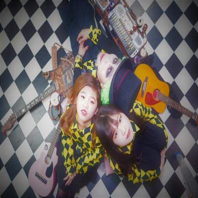 The whereabouts of gold honey is here!! Front Cover