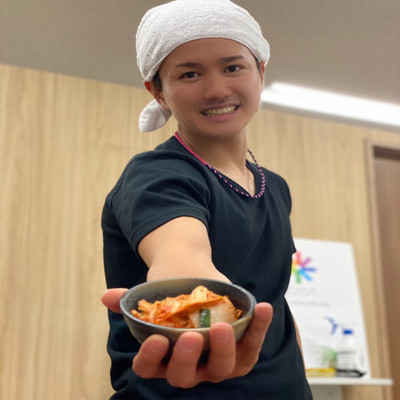 OTOKOMAE KIMCHI Front Cover