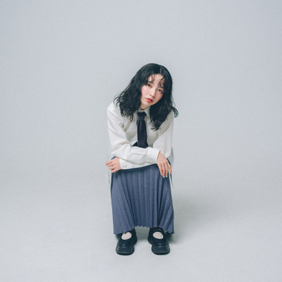 グレーを泳ぐのジャケット写真