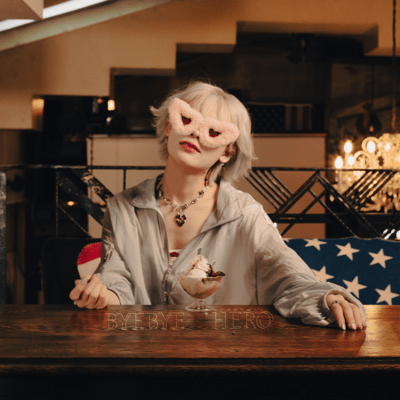 BYEBYE あいす HEROのジャケット写真