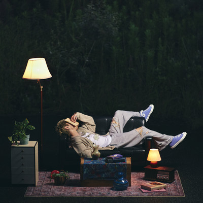 EMOTIONALのジャケット写真