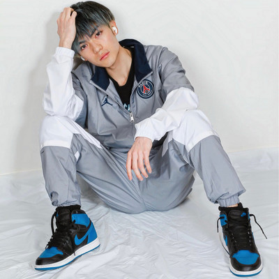 強く生きた天才が落ちた孤独と戦うお話 (Remix)のジャケット写真