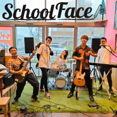 月のジャケット写真