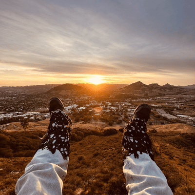 Stepping Out (feat. Richii Price & Niyamani)のジャケット写真