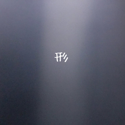 形のジャケット写真